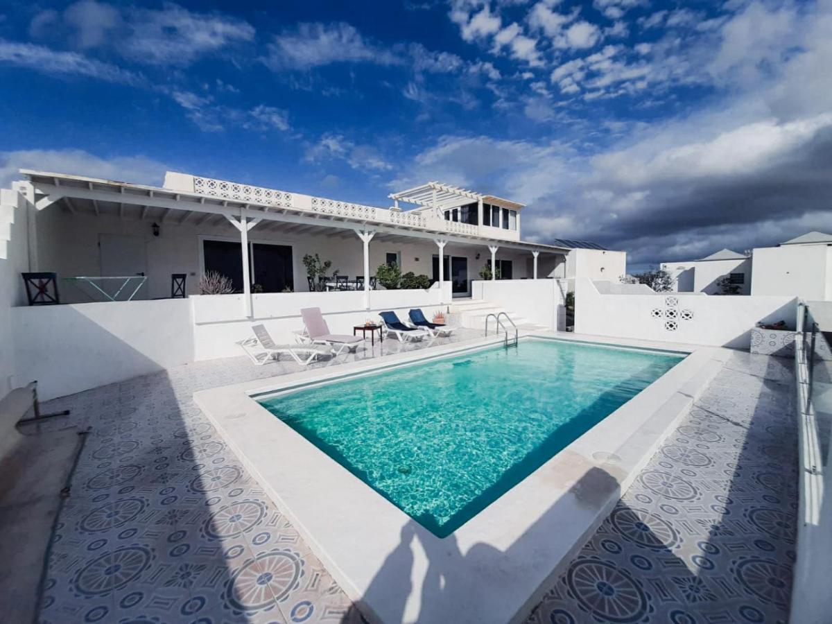Villa Nirvana - Casa Marosenia Güime Kültér fotó